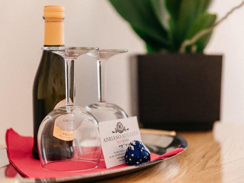 ローマ Adriano Augusto Bed & Breakfast エクステリア 写真