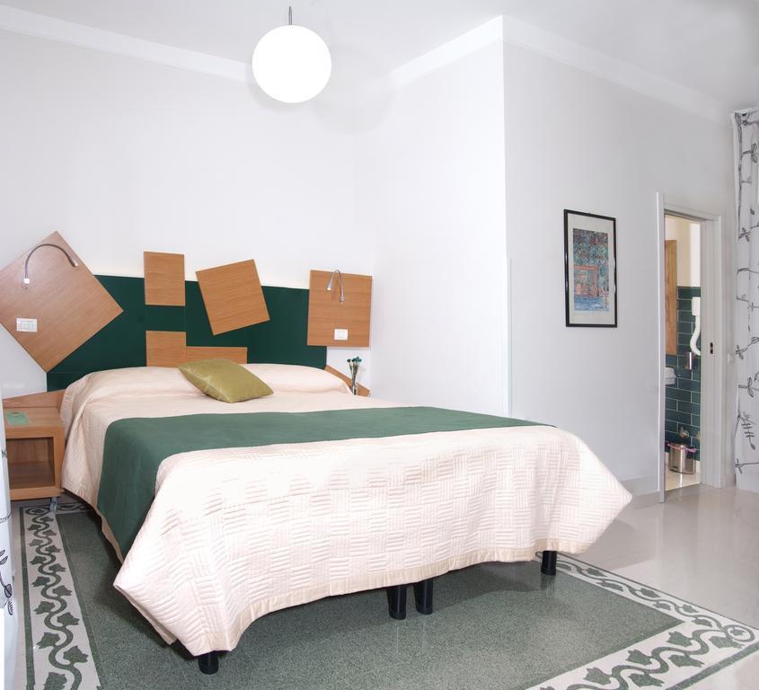 ローマ Adriano Augusto Bed & Breakfast 部屋 写真